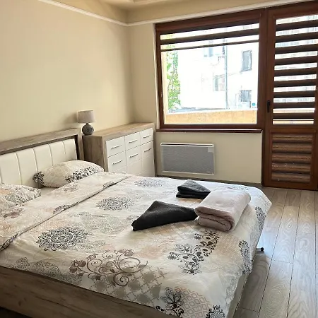 Deluxe Karina-free Parking Burgas