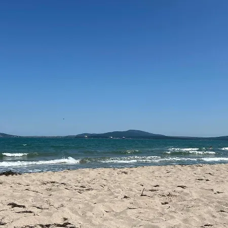 Deluxe Karina-free Parking Apartment *