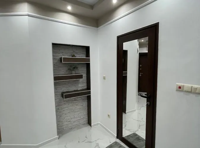 Deluxe Karina-free Parking