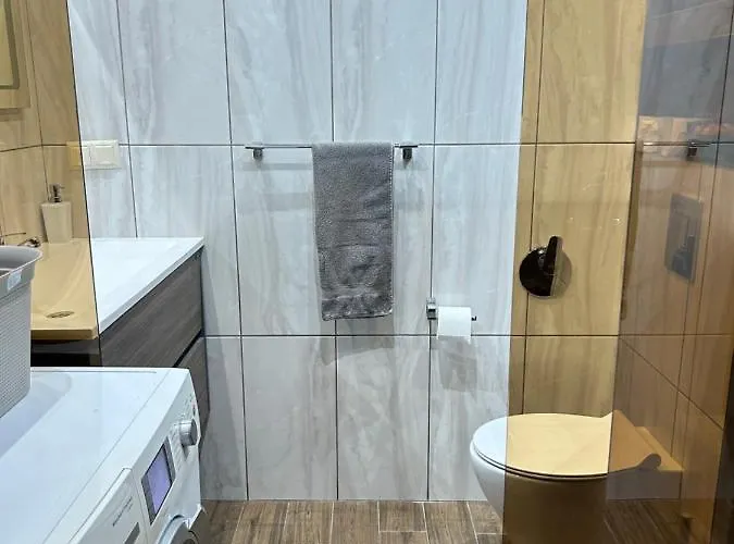 Deluxe Karina-free Parking Apartment *