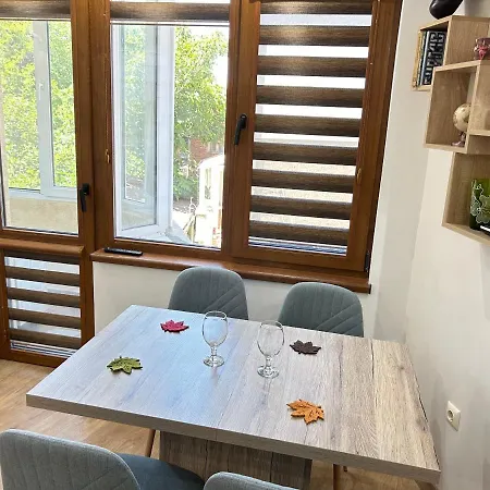 Deluxe Karina-free Parking *