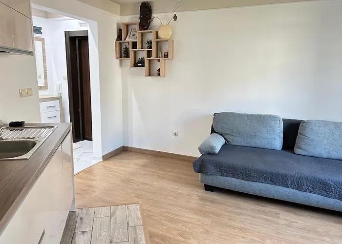 Deluxe Karina-free Parking Daire